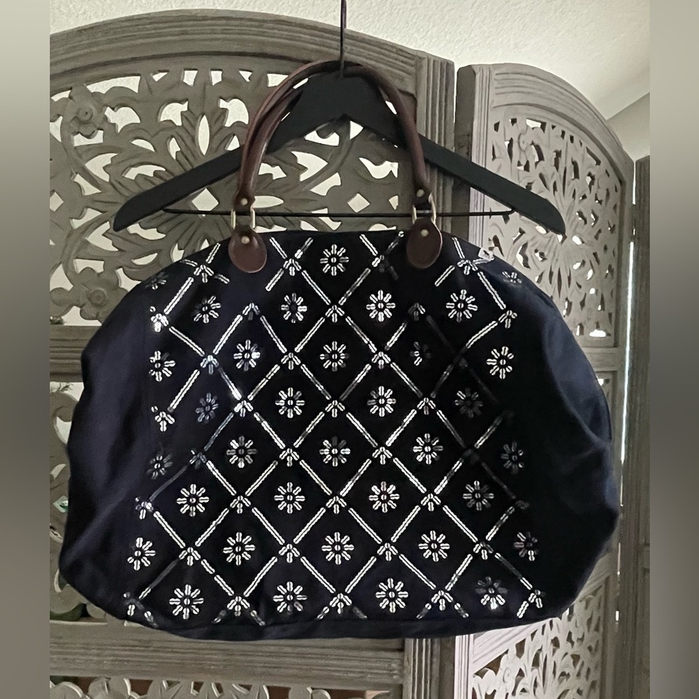 Abercrombie & Fitch Navy Blue Tote with Silver Sequins Embroidery